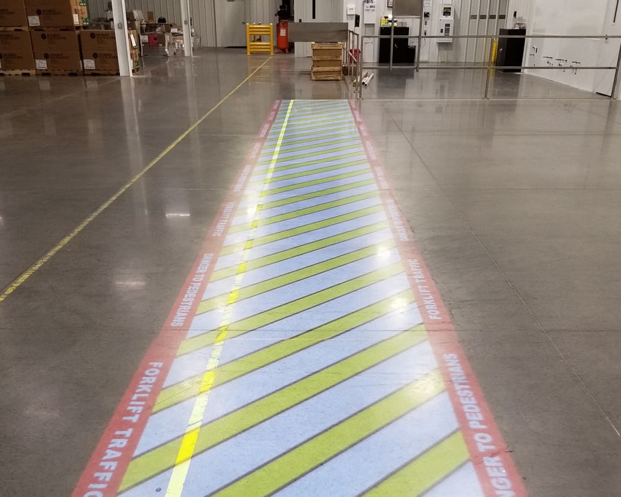 Kundetilpasset gangbane projisert med LED