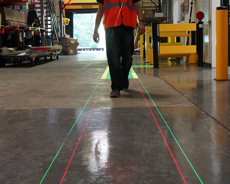 Gangvei markert med laserstriper